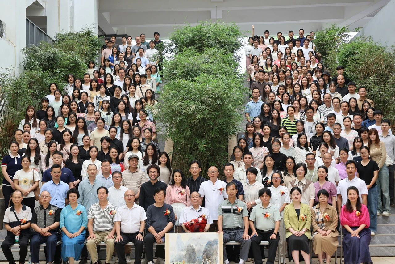 桂平市中小学美术教师水彩画专题培训活动暨大藤峡水彩画社成立仪式在我校顺利举行 丨 千亿体育在线官网首页入口(中国)官方网站